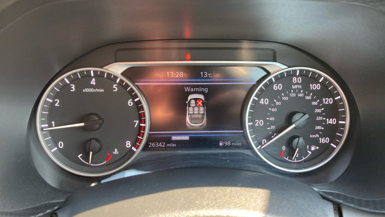 Nissan Juke 1.0 DiG-T 114 Tekna 5dr Petrol Hatchback